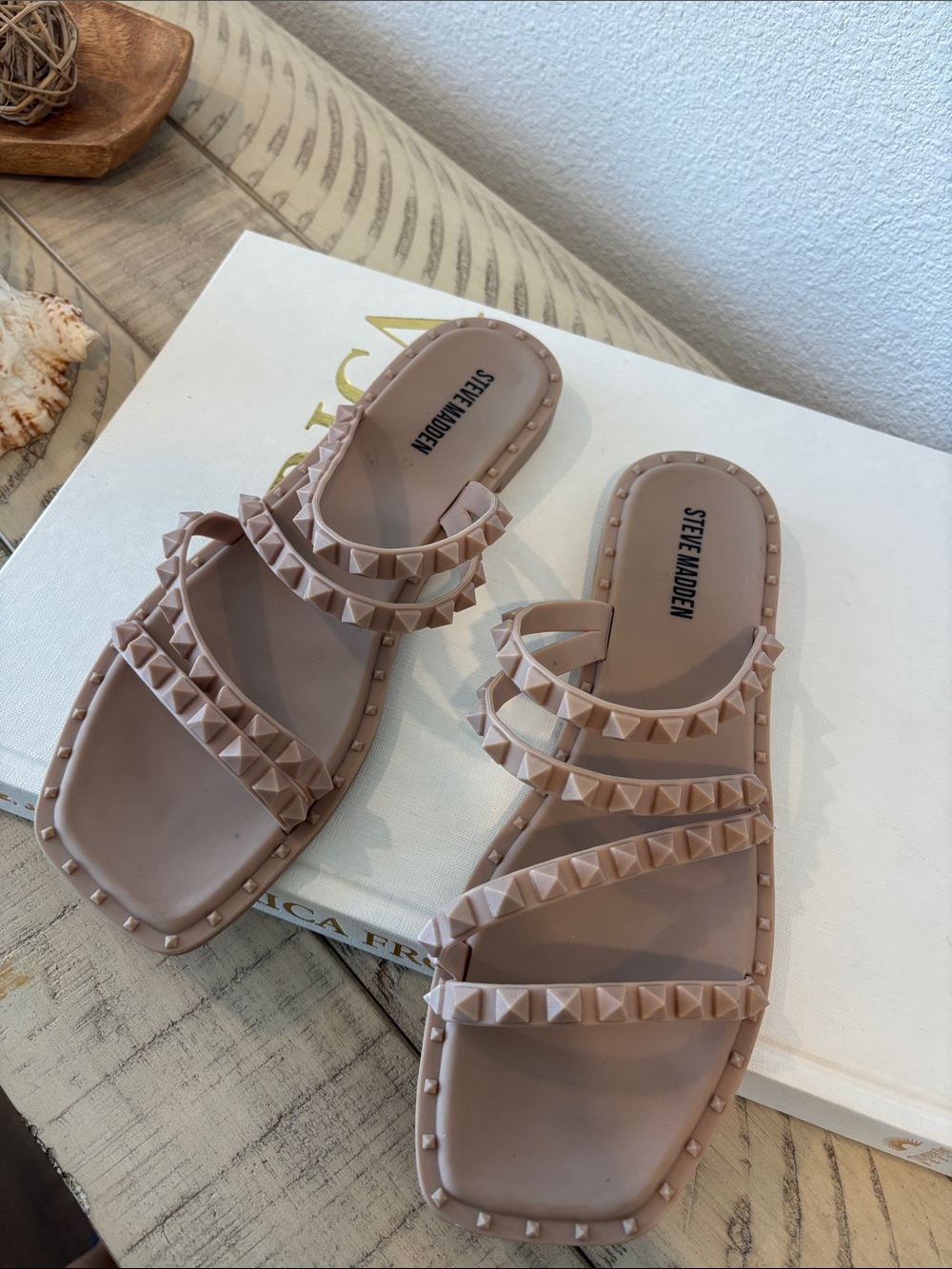 Steve Madden Blush Nude Pyramid-Stud Slide Sandals